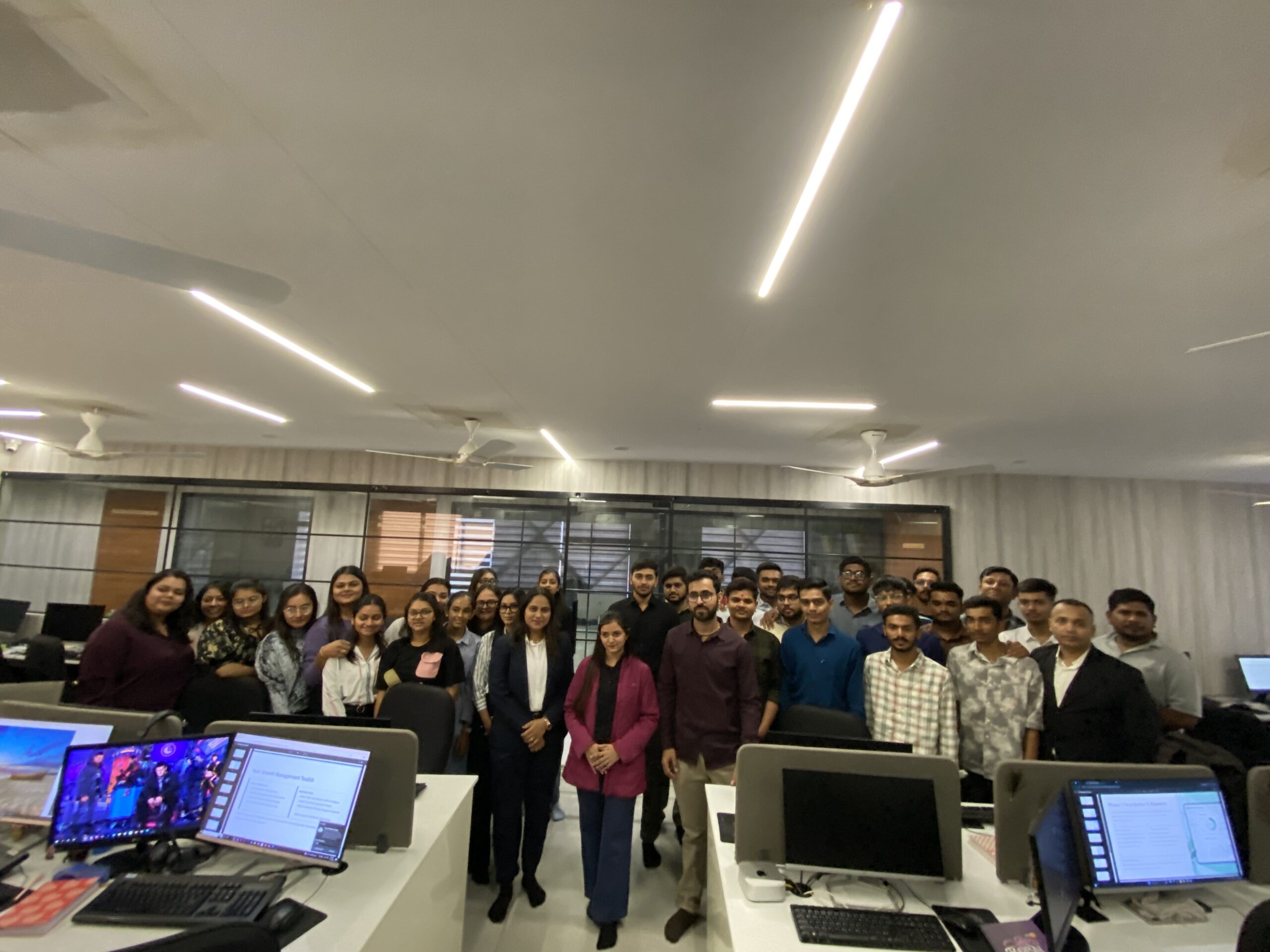 No #1 Computer & IT Training Institute In Surat | Simba img 6891